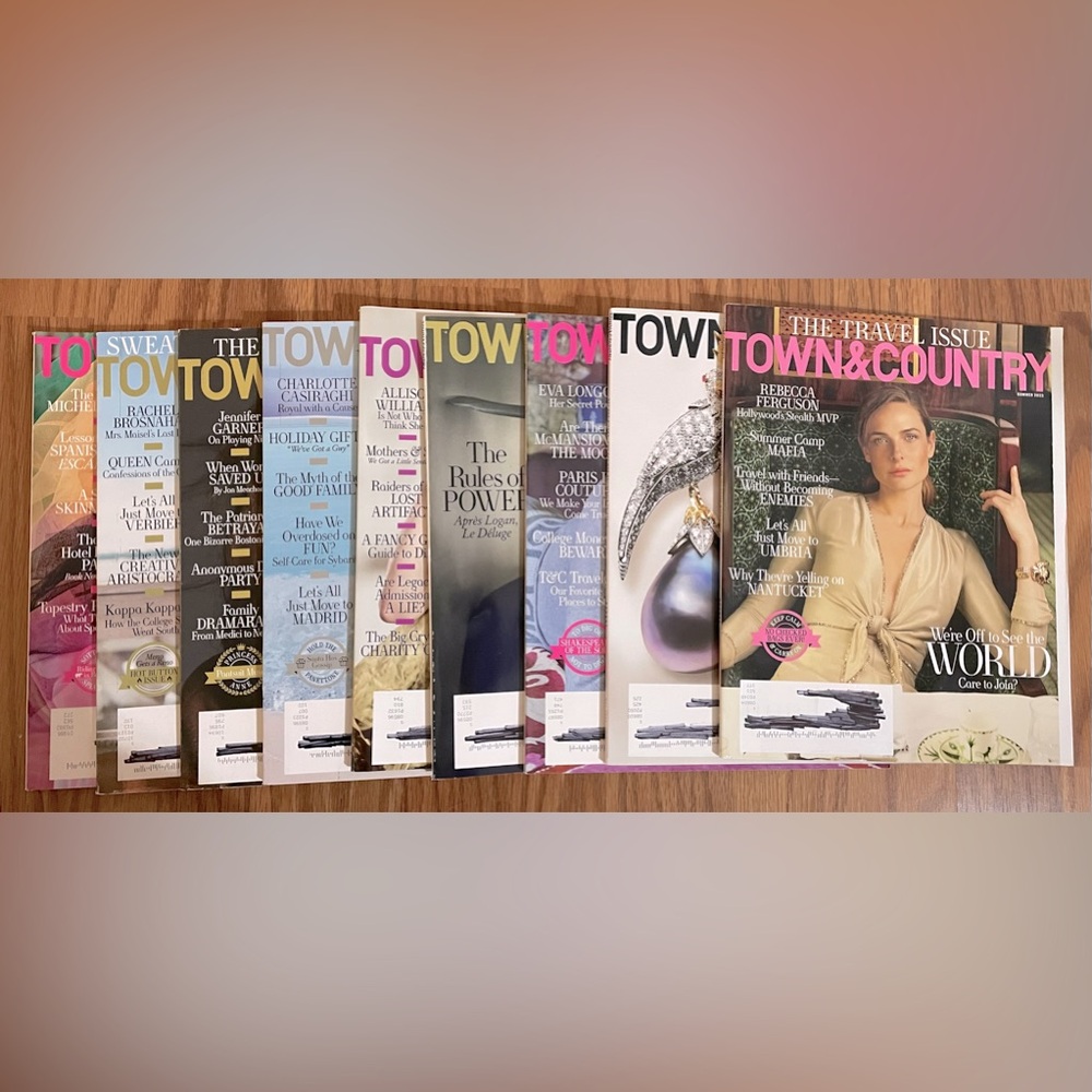 Town & Country Magazine Lot 9 Issues September 2022 - Summer 2023